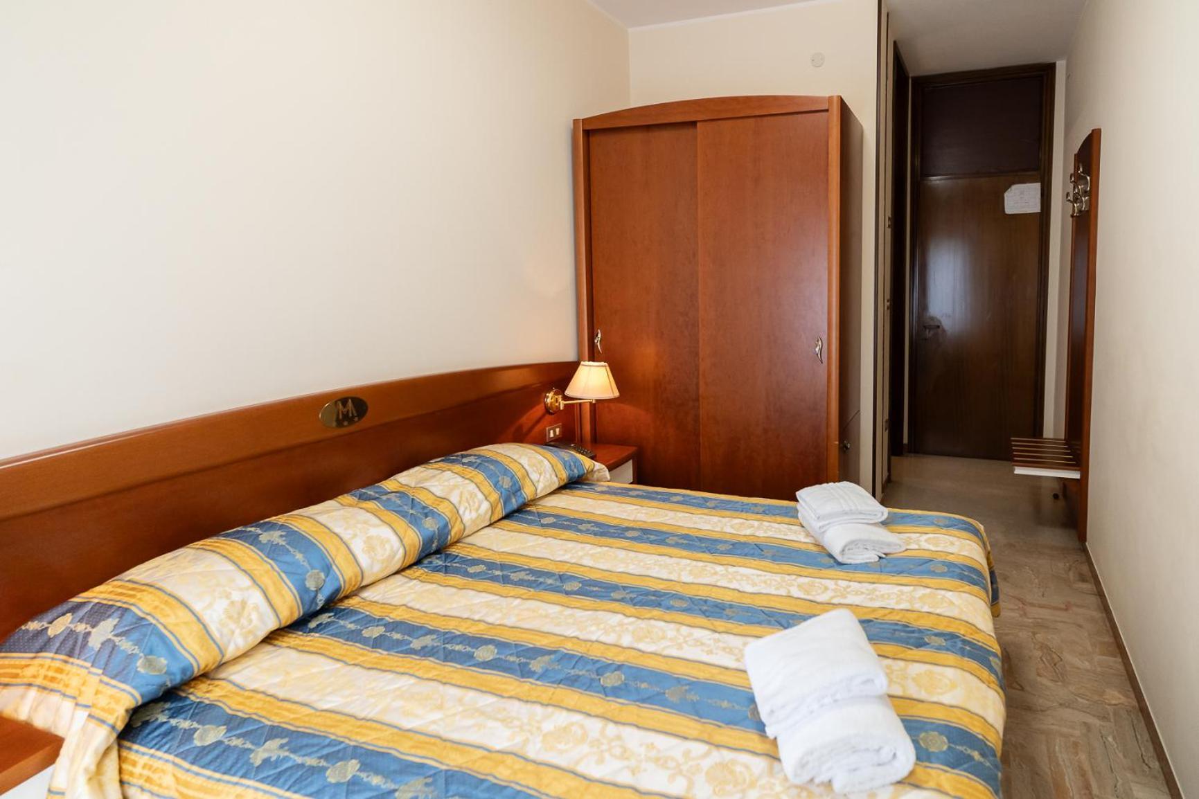 Easy Hotel Meryon Sottomarina Habitación foto